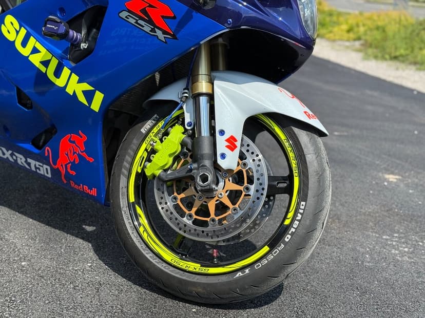 Suzuki GSXR 750