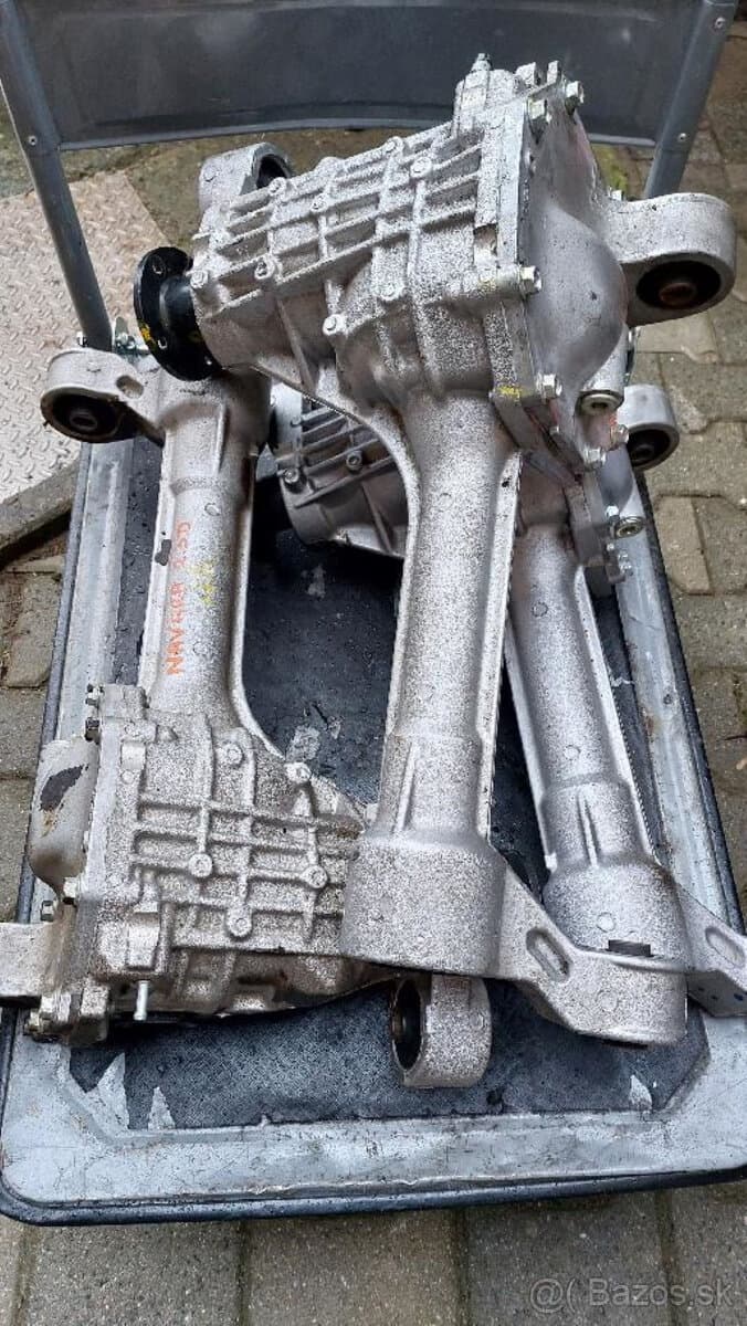 Náprava,diferenciál Nissan Navara D40/D23/Pathfinder R51