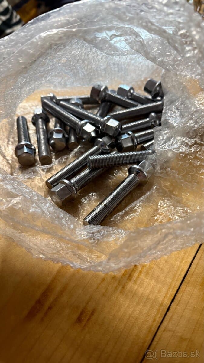 Rozširovacie podložky duralove 5x120 VW