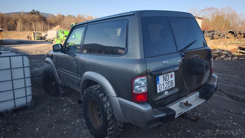 Rozpredám na náhradné diely Nissan patrol y61 2.8td motor up
