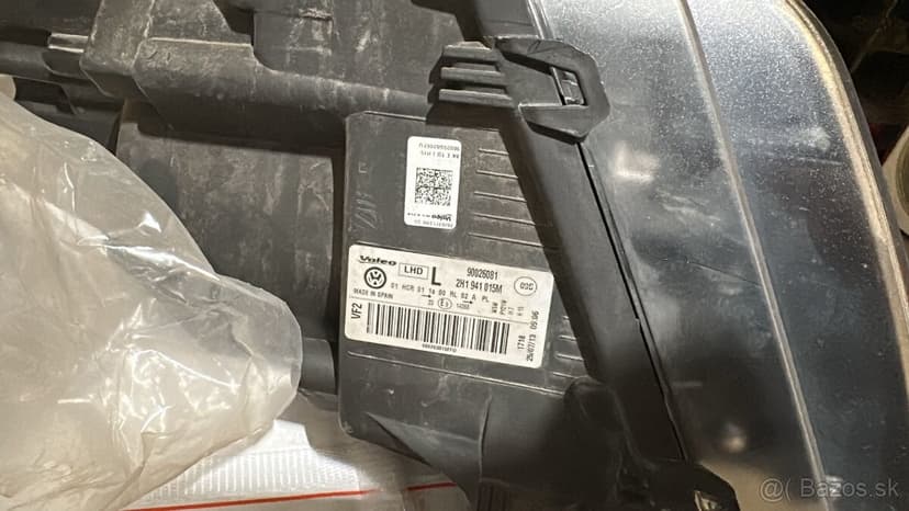 Predné svetlá vw amarok 2015