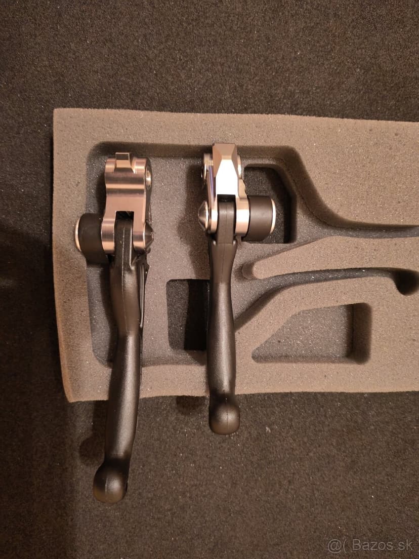 Výklopné páčky polisport