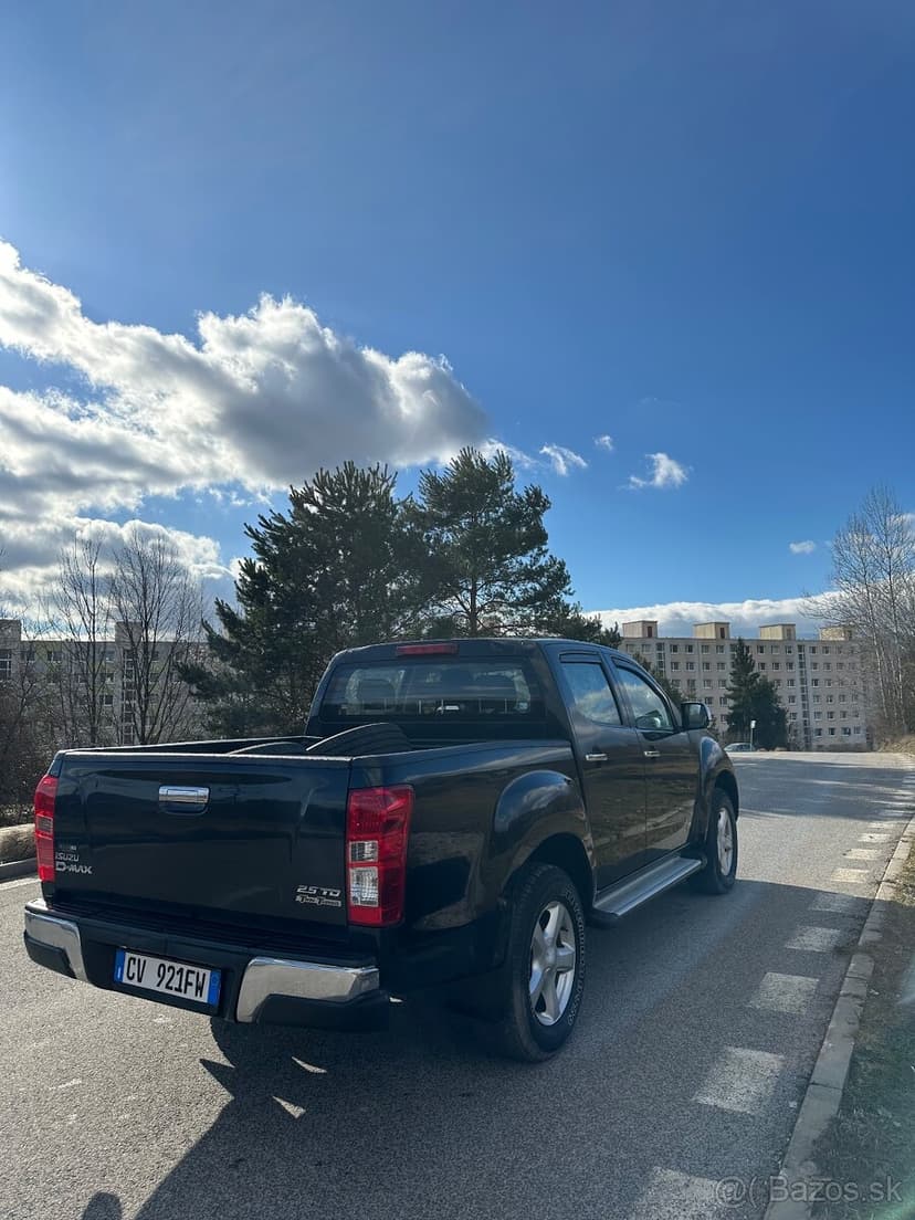 Isuzu dmax 2015