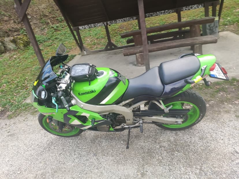 Kawasaki ninja zx6r