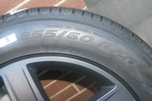 Hliníkové disky Land Rover Defender L663 - 255/60 R20