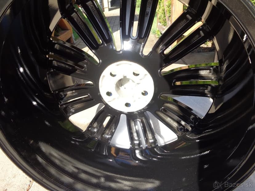 5x108 R22 Range Rover Land Rover Velar aludisky