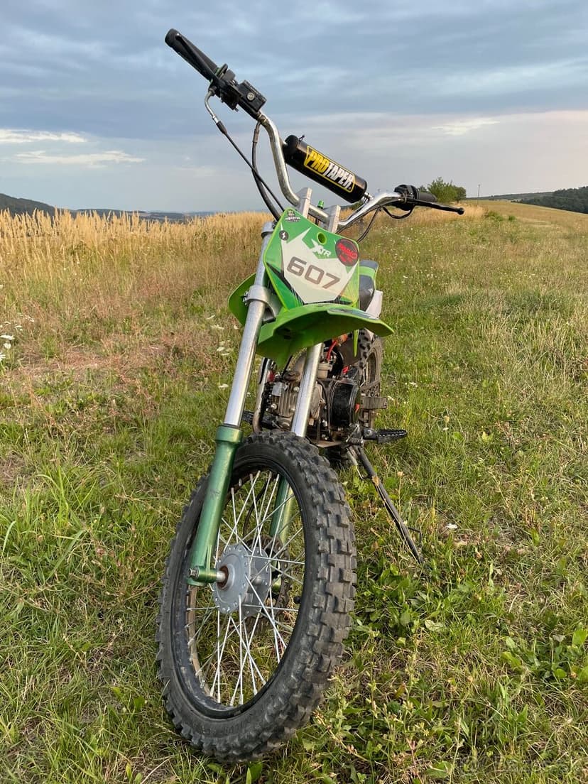 XTR 125