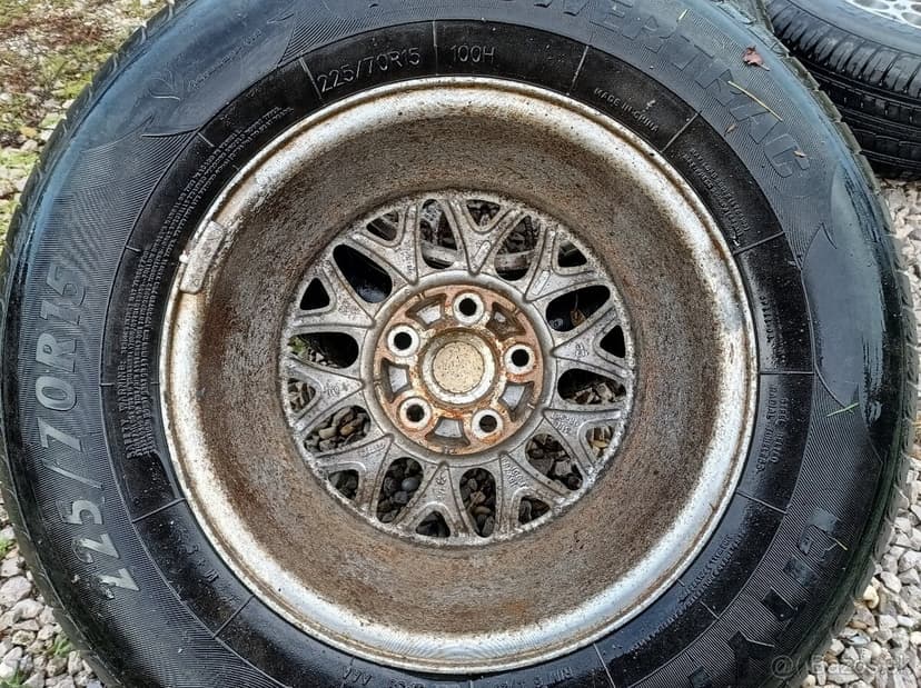 Jeep Cherokee XJ, kolesa, hlinikove disky, elektrony