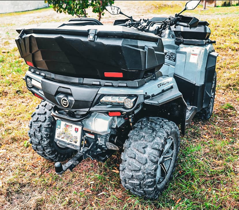 CFMOTO 850XC + radlica na sneh,3x kufor, plachta, alarm...