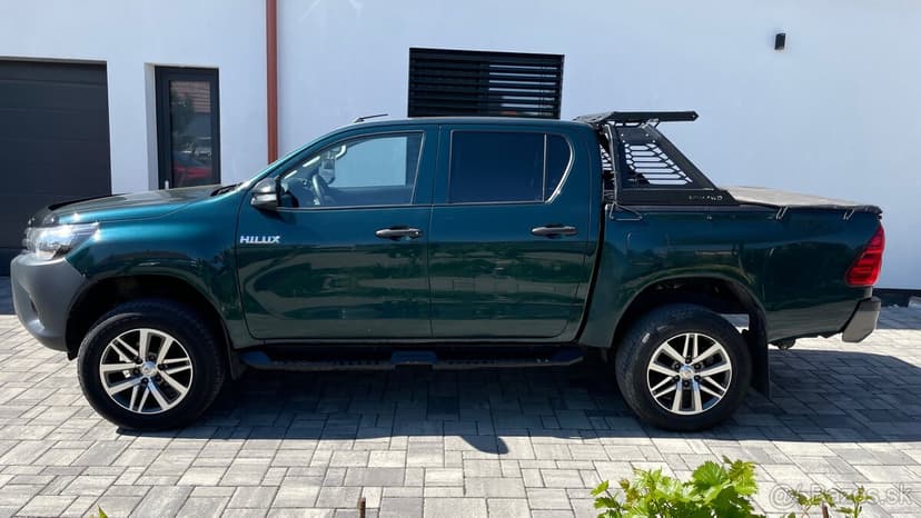 TOYOTA HILUX D-4D - NA PREDAJ / NA SPLÁTKY