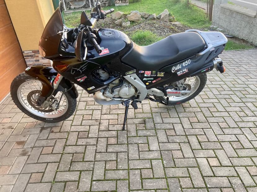 Aprilia pegaso 650 - motor rotax ako BMW f650
