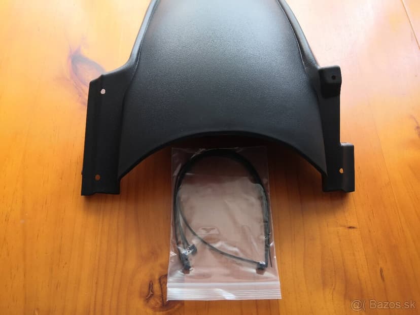 BMW plastový kryt před zadní kolo, krytí pružiny