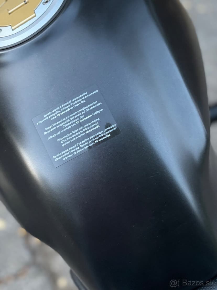 Ducati monster Dark 1000 i.e