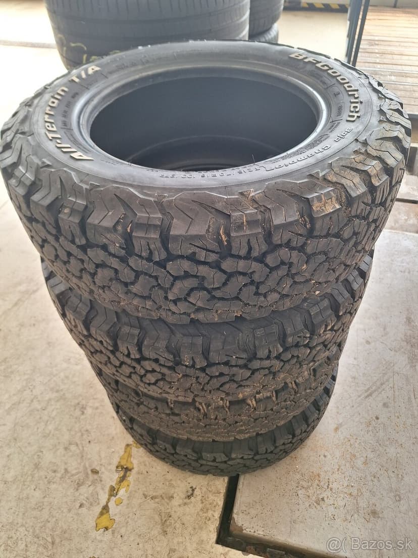 215 70 R 16  97/100R  BFGoodrich All-Terrain  A/T