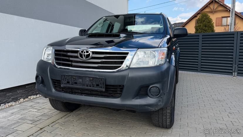 TOYOTA HILUX - PREDAJ AJ NA SPLÁTKY OD 0% AKONTÁCIE