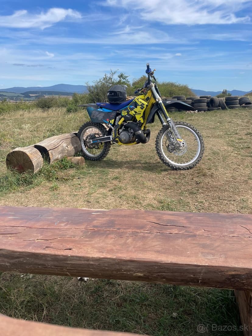 Predám Suzuki rm 250 rok 2003