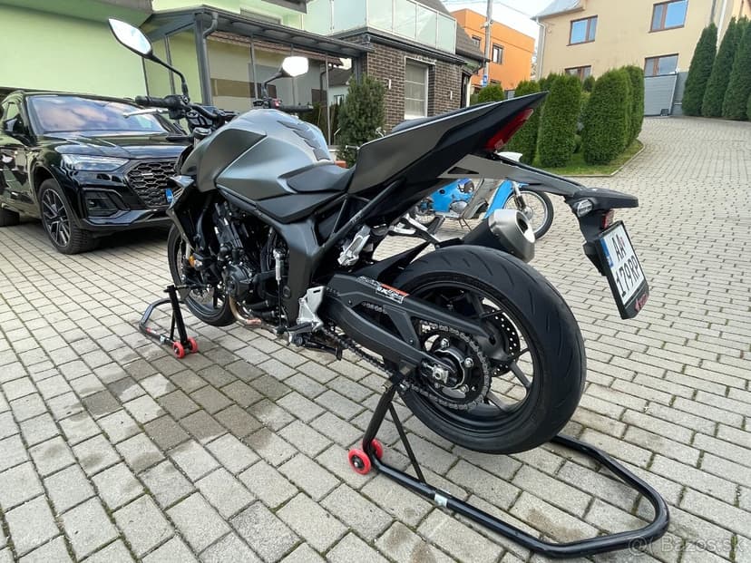 Honda CB 1000 Hornet 2025