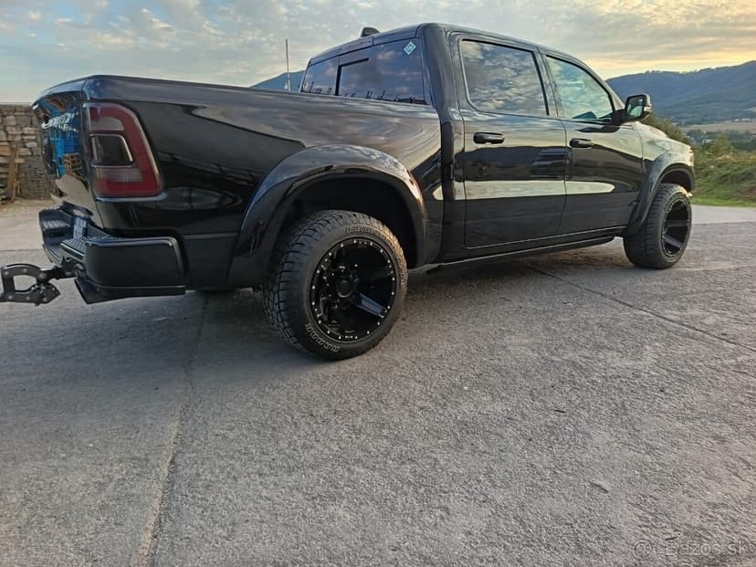 DODGE RAM 1500 LIMITED