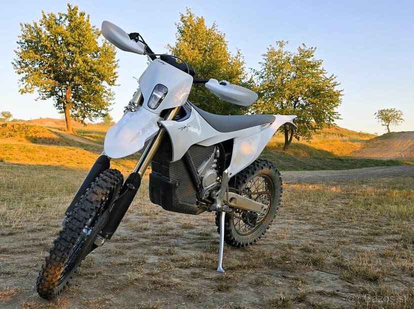 Stark VARG EX enduro homologované s ŠPZ + TP