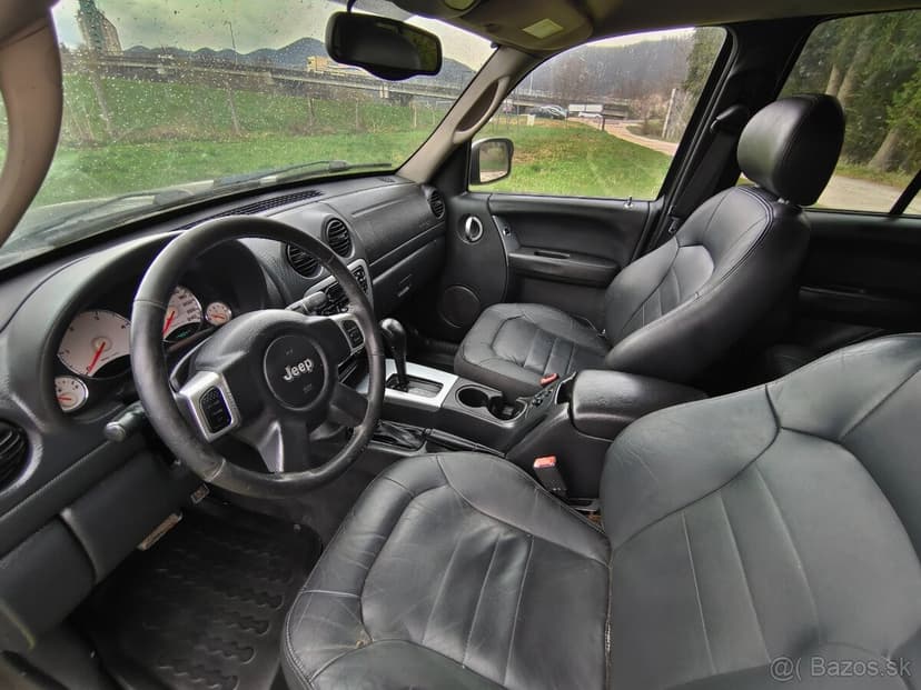 Jeep Cherokee 2.8 CRD • LIMITED • 110 KW • AUTOMAT