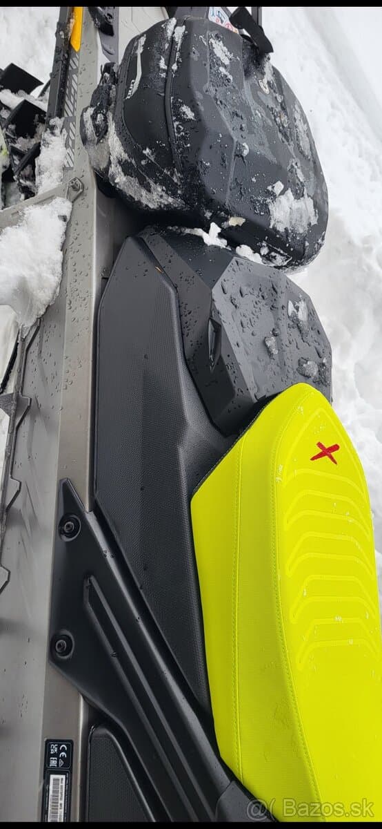 Predám ski doo summit X expert turbo