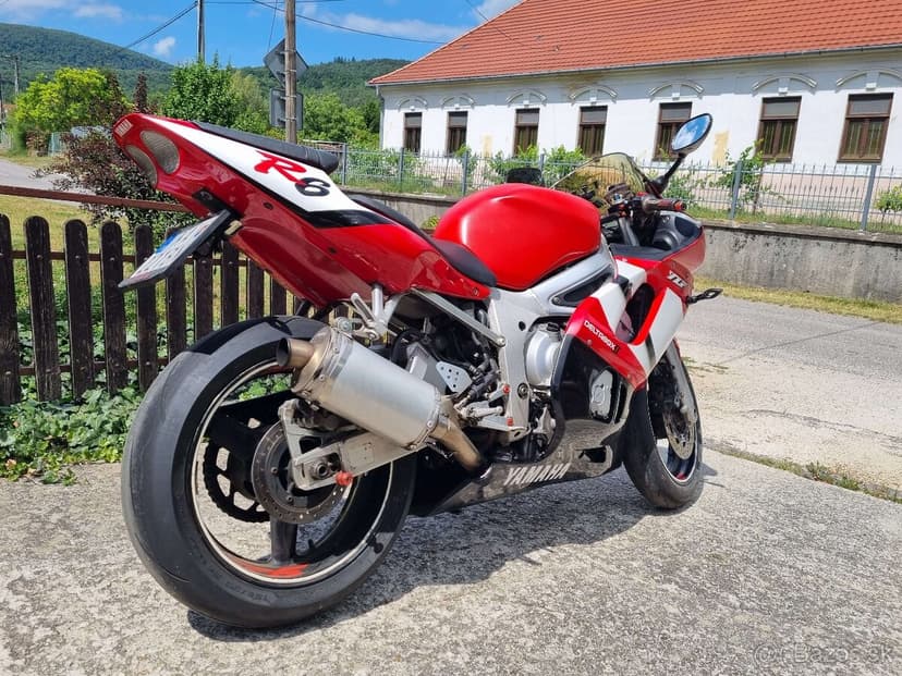 Predám Yamaha R6 v TP je 25kw inak plne otvorená na 88kw