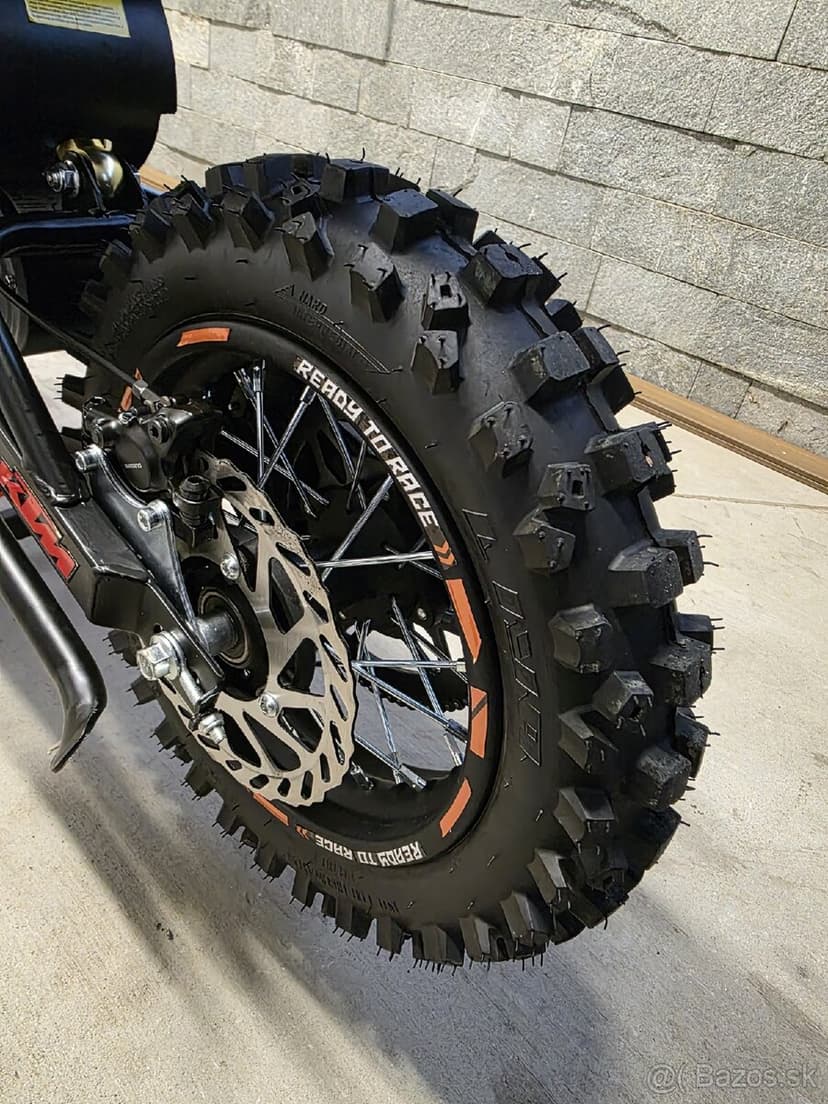 Elektrická motorka HECHT 59100