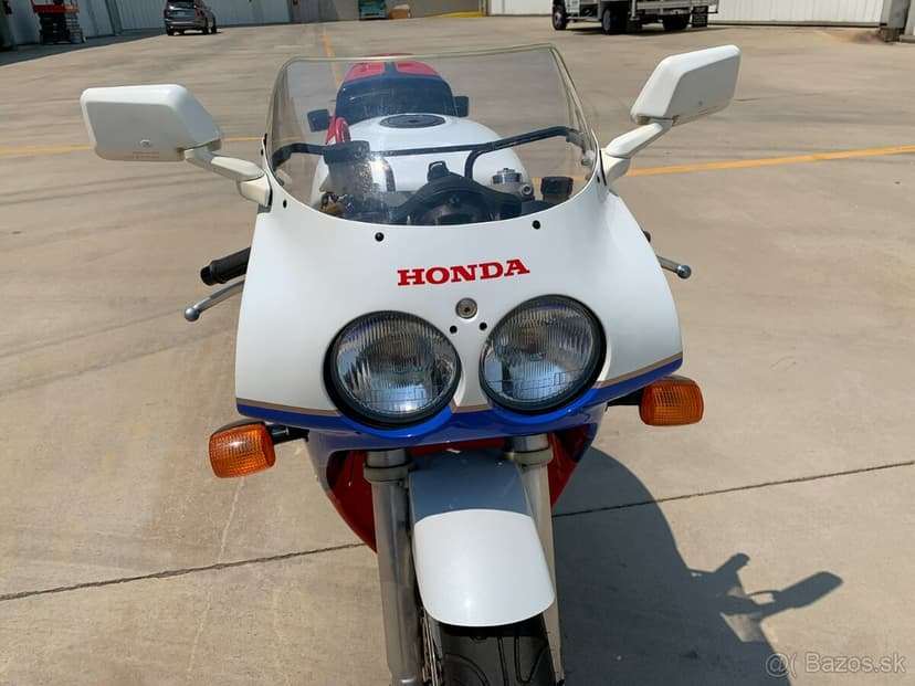 1990 Honda VFR 750 RC30