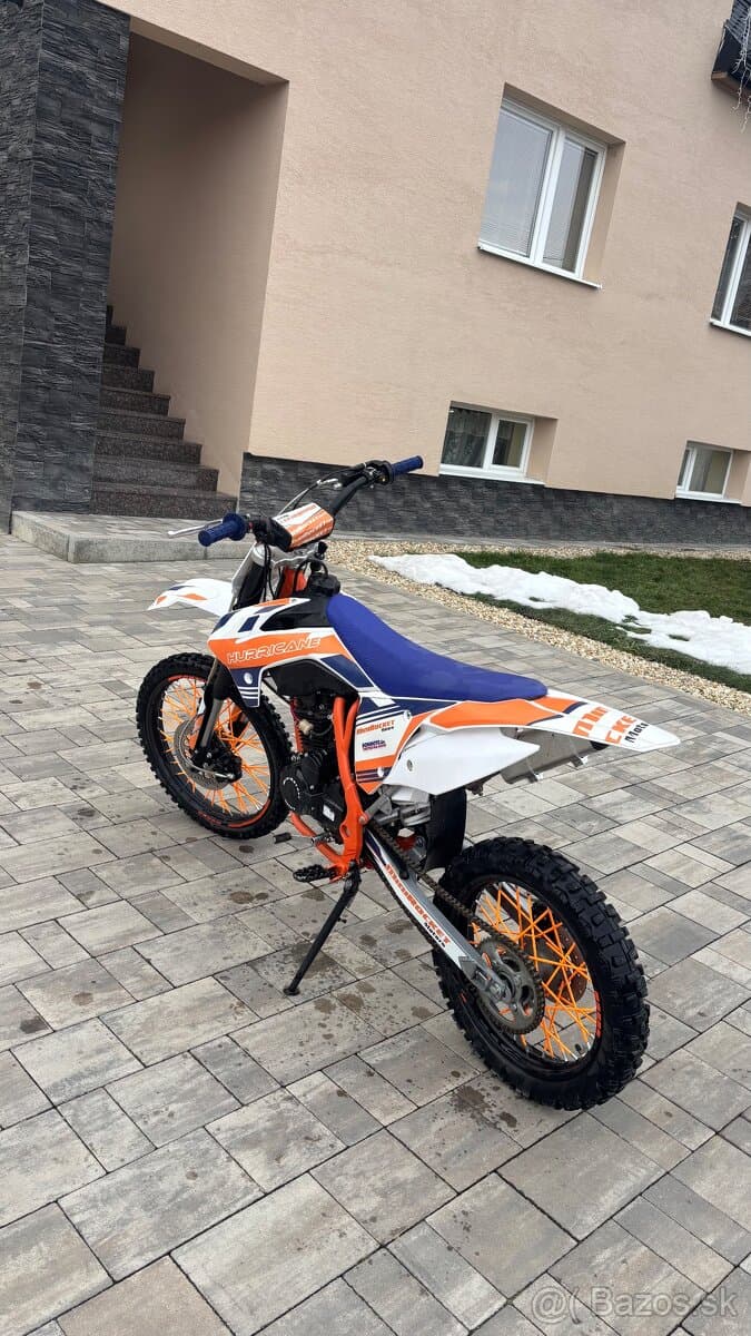 Predám Hurricane 150