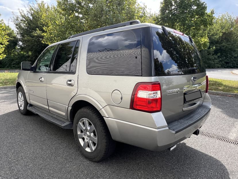 Ford Expedition XLT 5.4 V8, 4x4, 1.majitel, 67 000 km