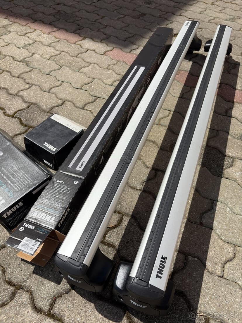 Thule WingBar Evo 7114 + Rapid System Kit 754 + Kit 1274