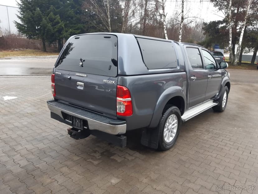 Toyota Hilux Double cab 3.0 I D-4D Sol 4x4 AT