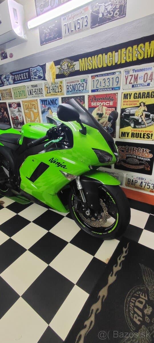 KAWASAKI NINJA ZX6R