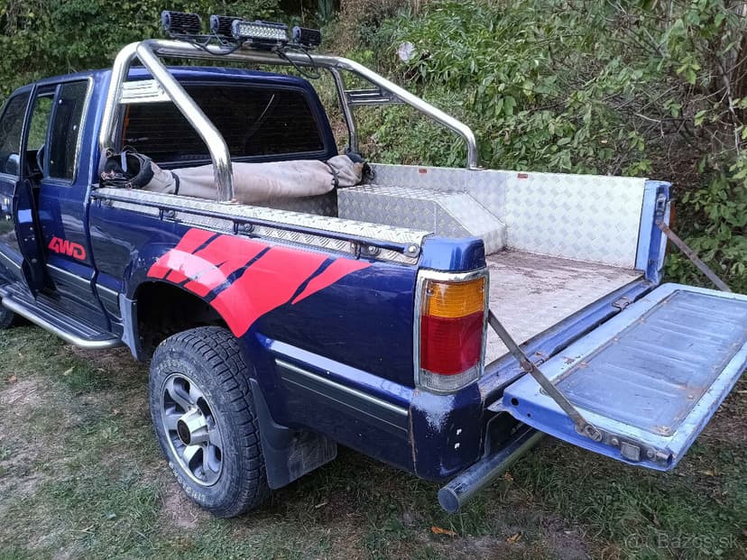 Predám Mazdu B2500 4W 2,5 D.(Ford Ranger)