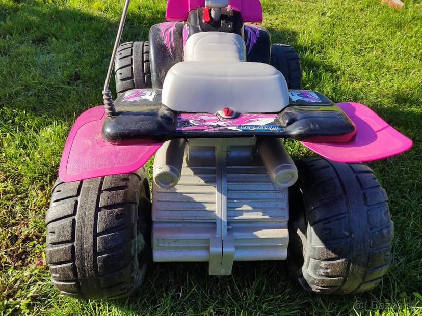 PREDÁM Peg-Pérego Corral T-Rex 9V ružová