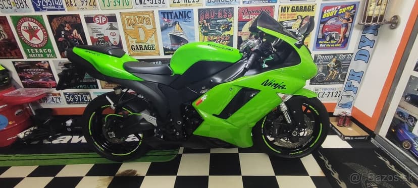 KAWASAKI NINJA ZX6R