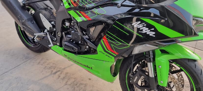 Kawasaki ZX6R