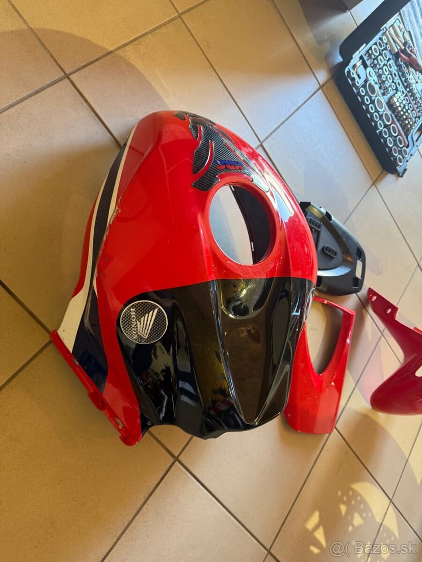 Honda cbr 600rr plasty