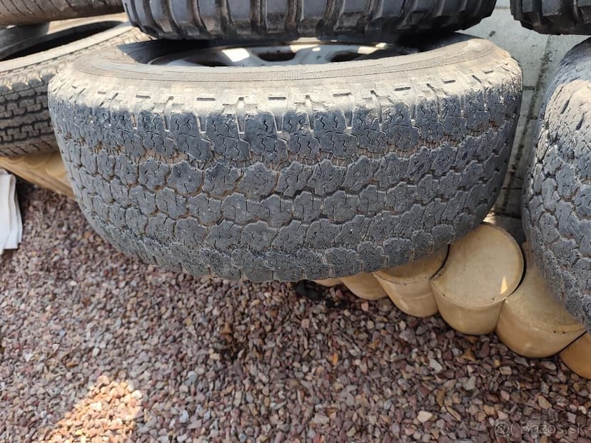 Disky 6×114,3 mm + pneu