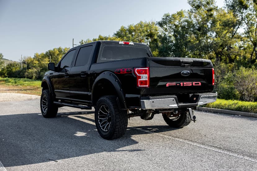 Ford F-150 RAPTOR