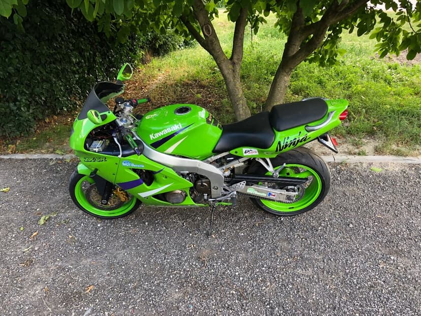Kawasaki ninja zx6r