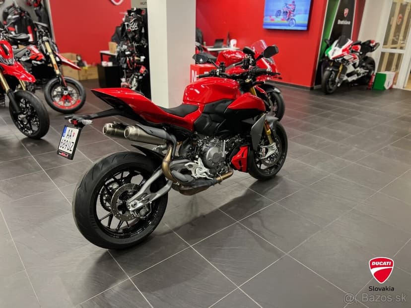 DUCATI STREETFIGHTER V2 S