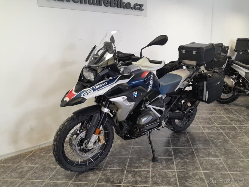 BMW R 1250 GS Trophy • Továrně snížený podvozek
