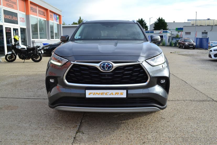 Toyota Highlander 2,5 Hybrid Dynamic Force AWD E-CVT
