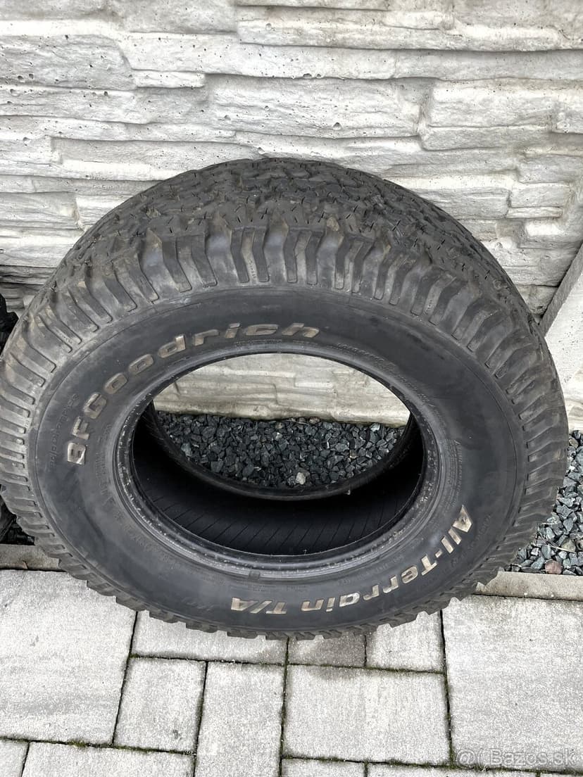285/70 R17 BFGoodrich Off-Road
