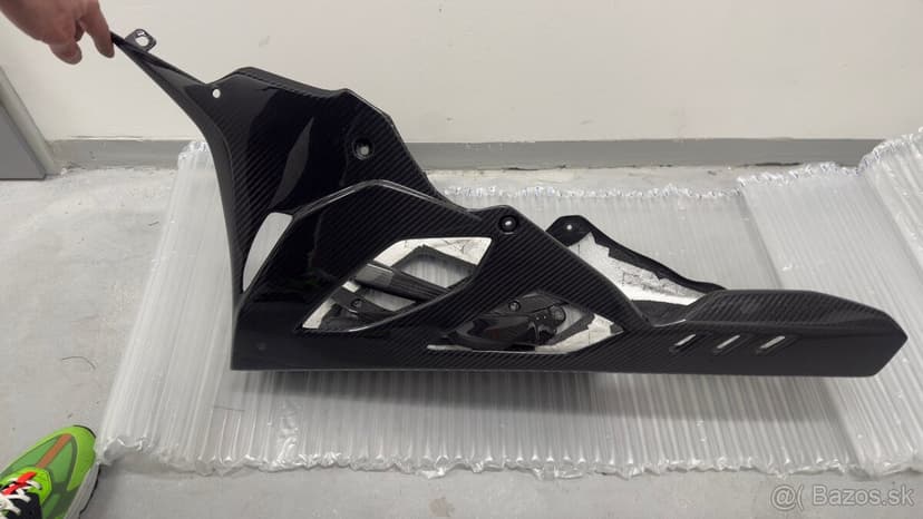 100% carbon kryt BMW S1000RR K67