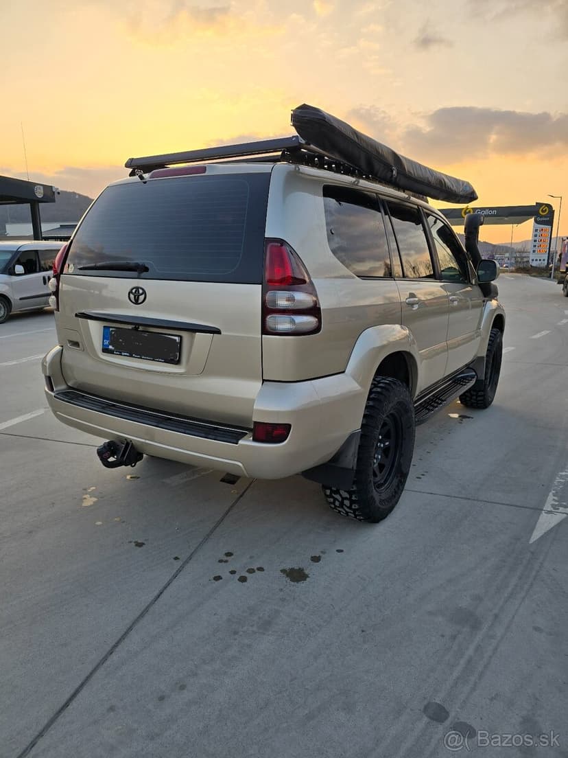 Toyota Landcruiser 120