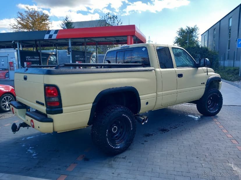 Dodge Ram 5.2 V8 4x4 lpg pick-up