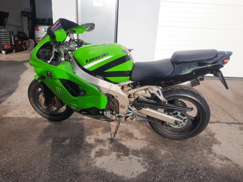 Kawasaki zx9r