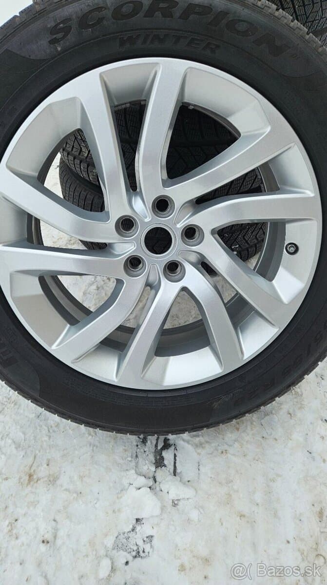 Originál Land Rover ALU kola R20 5x120 + Pirelli